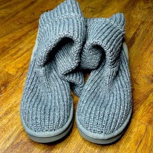 UGG CLASSIC CARDY BOOT, Gray, Size 11